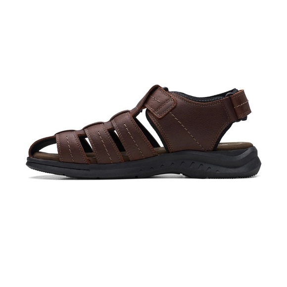 Clarks Mens Walkford Fisherman Sandal in Brown Tumbled Leather. 26171794